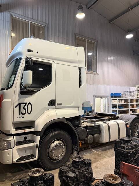 Ремонт КПП ZF 16S2220TD на Renault Premium фото
